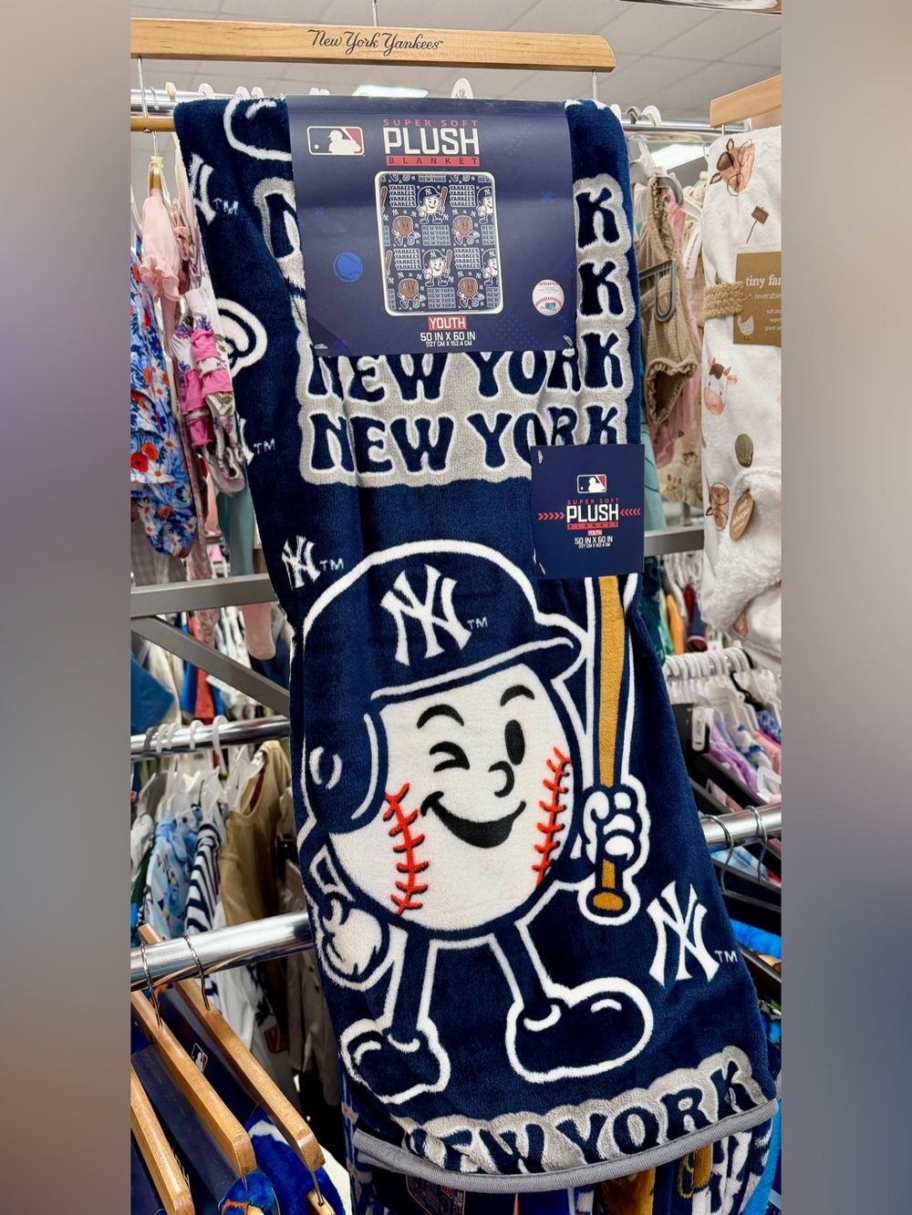 New York Yankees plush blanket throw